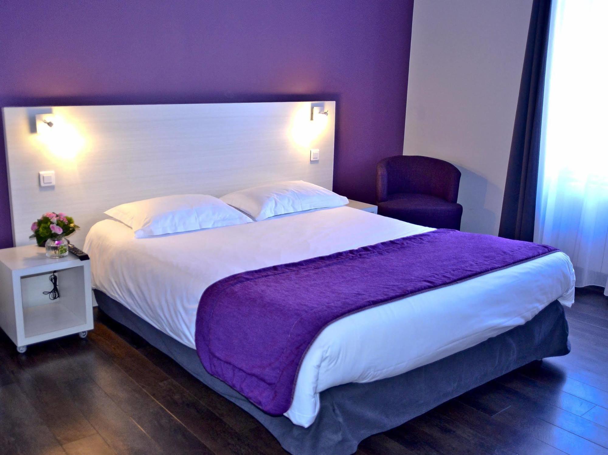Hotel Le Comty Feurs Luaran gambar